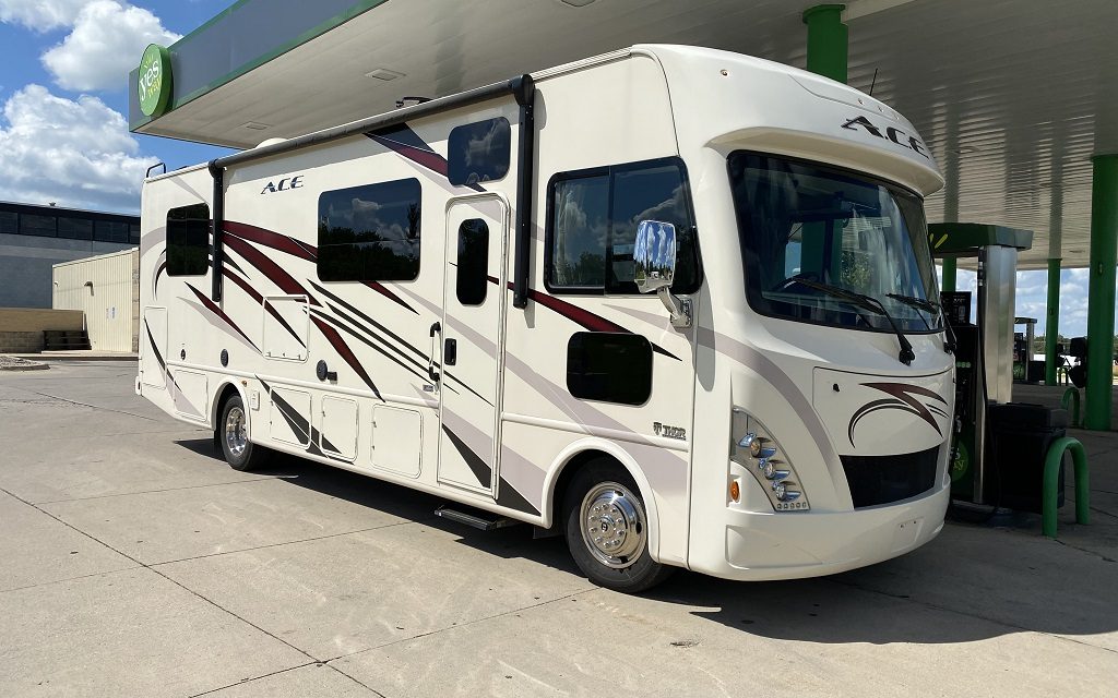 2018 Thor Ace 30.4 Motorhome Left Front