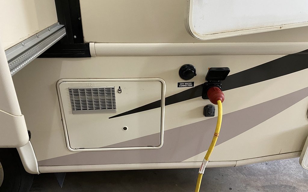2018 Thor Ace 30.4 Motor Home Hookup Connections